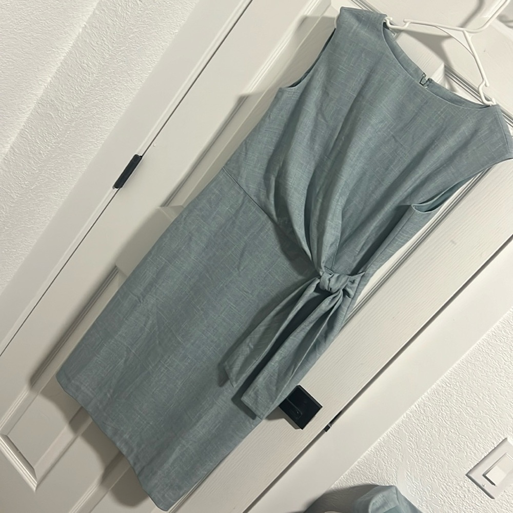 Ann Tylor business two piece set, dress size 6 blazer 4, both fit like M
